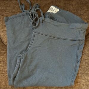 NOMADS Hemp Wear Capri Leggings